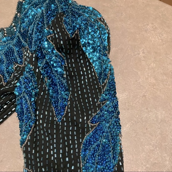 Vintage, stunning beaded/ sequin formal gown. Size 4. Alyce Designs circa 1992 - Picture 10 of 16